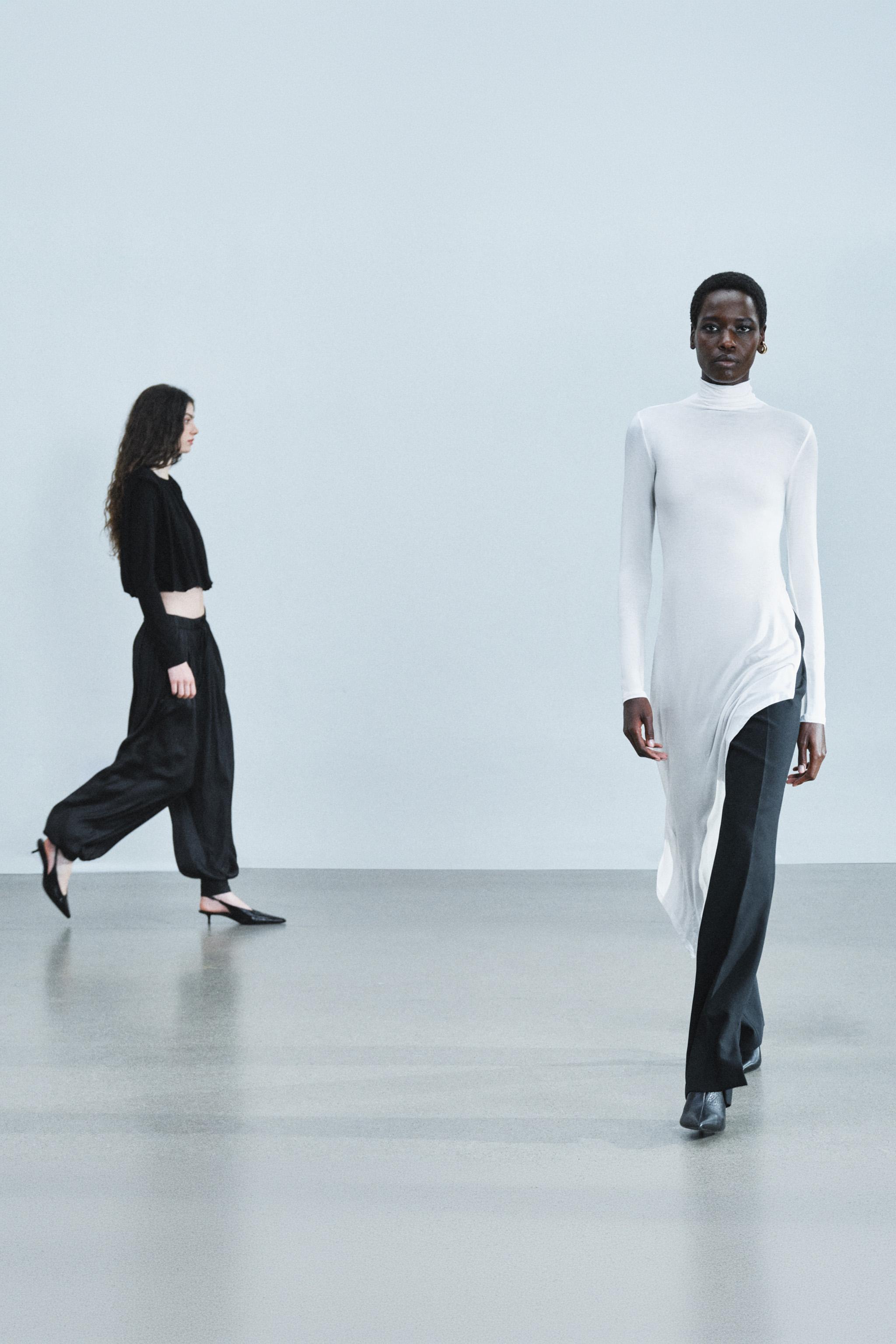 DRAPED SHOULDER-PAD TOP